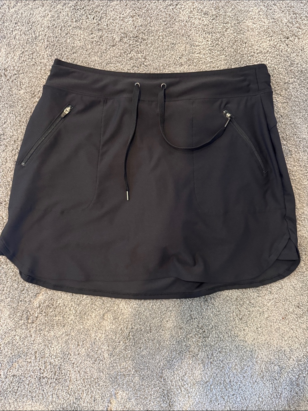 tek gear Black Athletic Mini Skort with Zipper Pockets and built in shorts - EUC